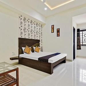 Triple Room Bathroom